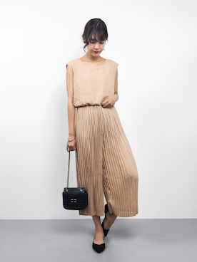 「アイテム（つなぎ/オールインワン、ベージュ系）」を使った、yukiさん（レディース・169cm）の春コーディネート