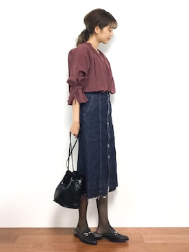 「URBAN RESEARCH（アーバンリサーチ）のアイテム（デニムスカート）」を使った、yukiさん（レディース・169cm）の秋コーディネート