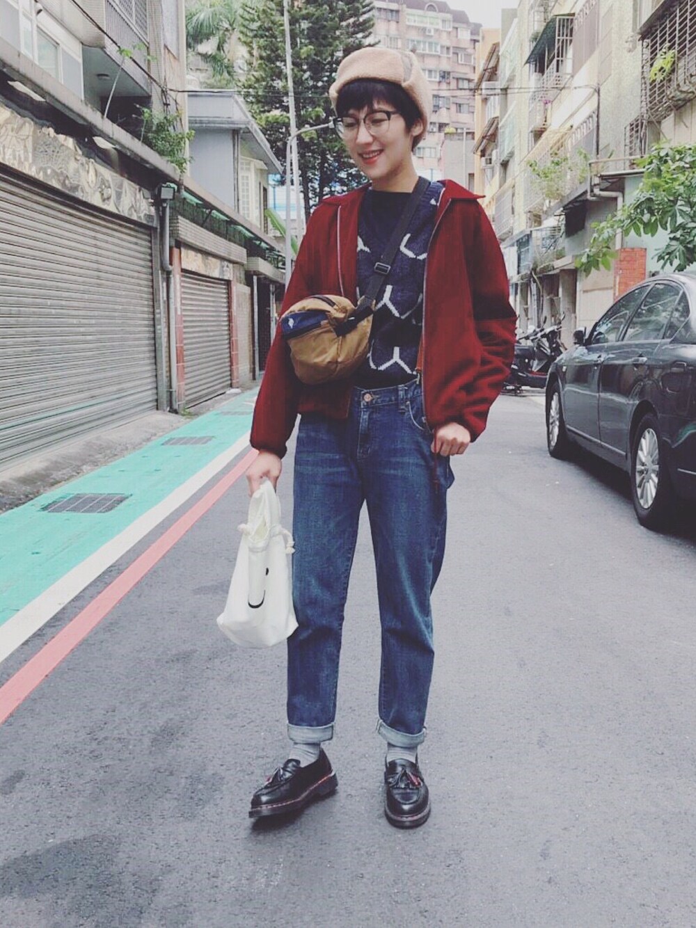 「ootd、ootdtw、ootdfashion、BEAMS、beamsboy、Dr.Martens、vintage、Magenta、girl」｜「BEAMS BOYのアイテム（ジャケット/アウター、レッド系）」を使った、Vika 簡さん（レディース・163cm）の冬コーディネートの1枚目の写真