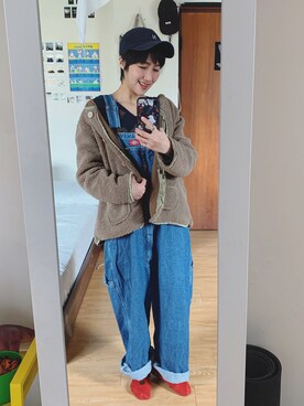 Vika 簡さんのコーディネート