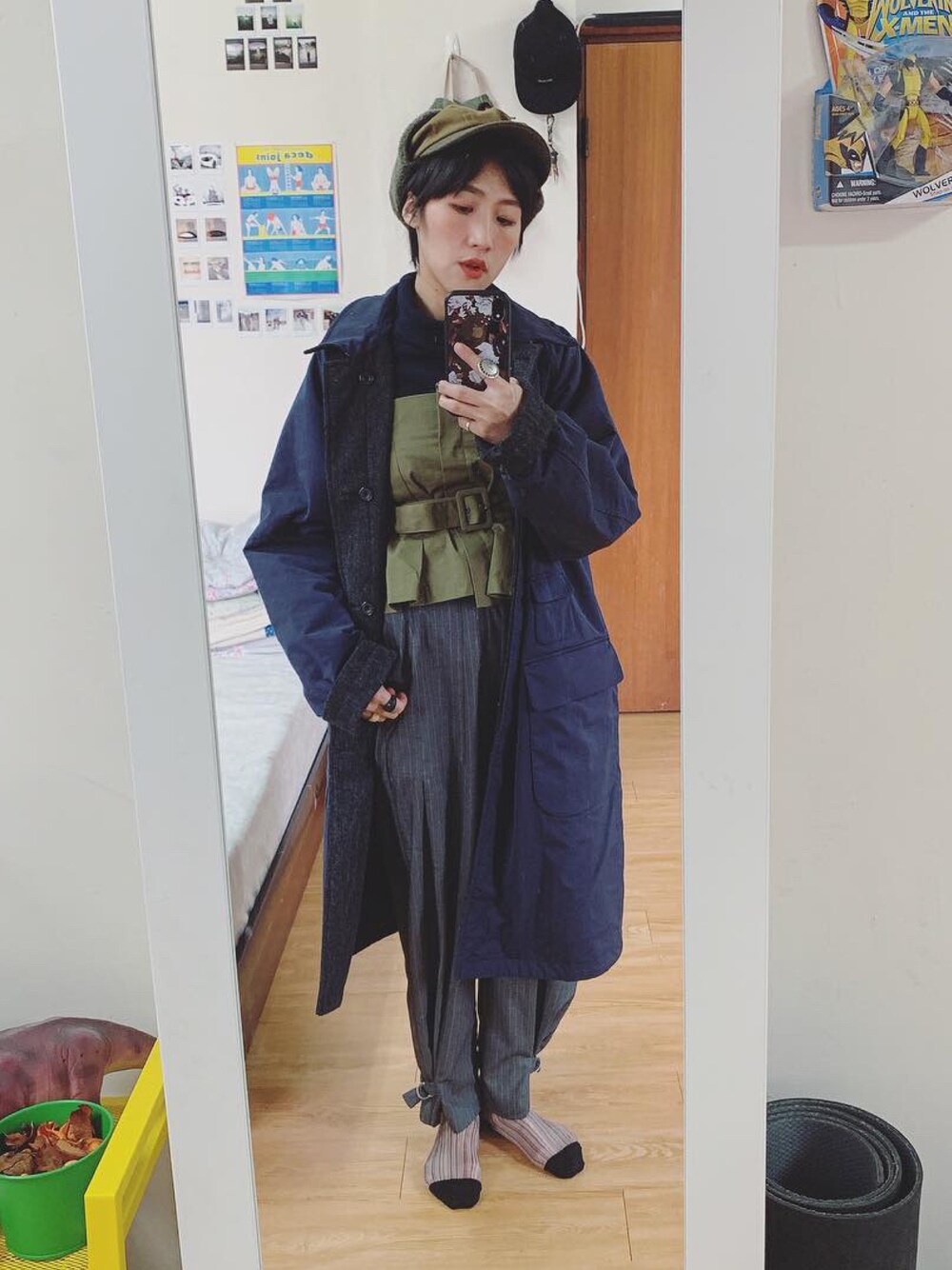 「ootd、ootdtw、ootdfashion、BEAMS BOY、beams plus、KBF、override 、WEAR、WEGO」｜「KBFのアイテム（パンツ、グレー系）」を使った、Vika 簡さん（レディース・163cm）の春コーディネートの1枚目の写真