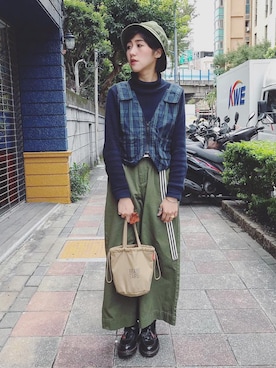 Vika 簡さんのコーディネート