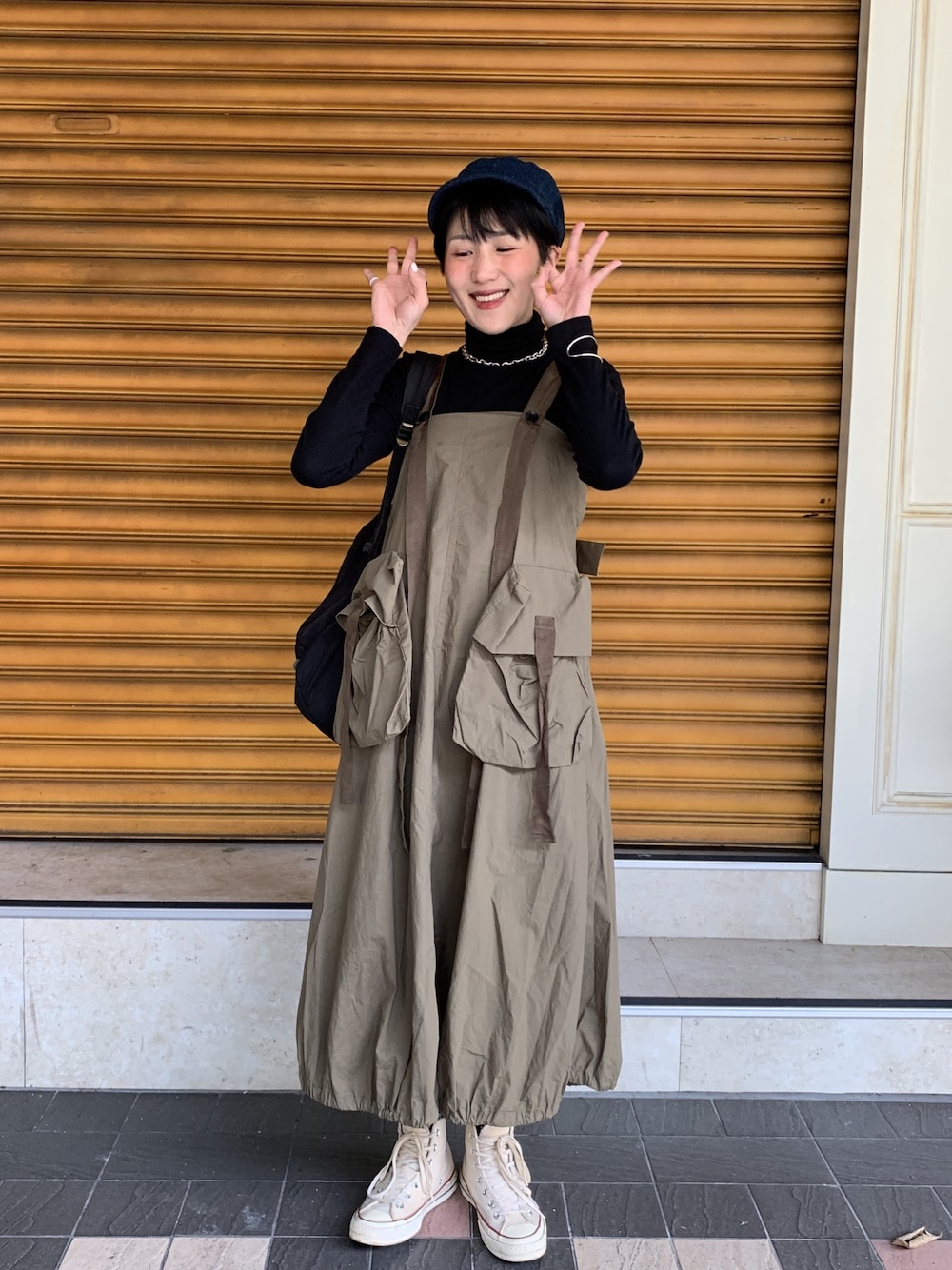 「ootd、ootdtw、ootdfashion、WEARBOOKエントリー」｜「CONVERSEのアイテム（シューズ、ホワイト系）」を使った、Vika 簡さん（レディース・163cm）の冬コーディネートの1枚目の写真
