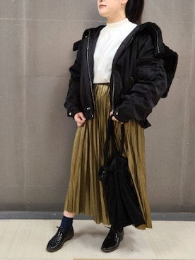 「ラメスカート」｜「アイテム（MA-1）」を使った、tomo☺さん（レディース・159cm）の冬コーディネート