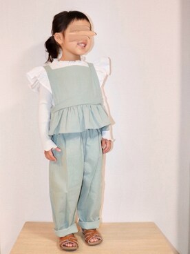 「部屋撮り」｜「アイテム（オールインワン・サロペット）」を使った、echico☺︎︎さん（キッズ・90cm）の春コーディネート