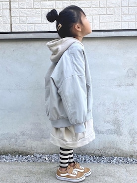 「アイテム（MA-1、グレー系）」を使った、echico☺︎︎さん（キッズ・100cm）の冬コーディネート