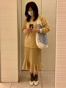 「SENSE OF PLACE by URBAN RESEARCH（センスオブプレイスバイアーバンリサーチ）のスクエアトウセンターシームフラットシューズ（パンプス）」を使った、Uさん（レディース・164cm）の秋コーディネート