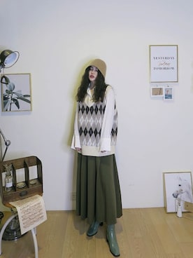 「アイテム（ブーティ、グリーン系）」を使った、florriebazanさん（レディース・163cm）の冬コーディネート