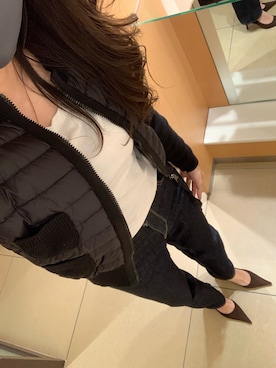 Moncler モンクレール のカーディガン ボレロを使ったレディース人気ファッションコーディネート Wear