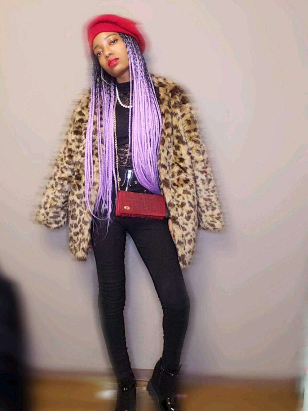 「CHEETAH、cheetahprint、FENDI、zucca、lace、アメ村、心斎橋」｜「FENDIのFENDI Wallets（財布、レッド系）」を使った、Aliyahさん（レディース・157cm）の秋コーディネートの1枚目の写真