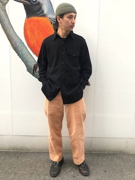 「LEUCHTFEUER（ロイフトフォイヤー）のアイテム（ニットキャップ/ビーニー、グリーン系）」を使った、Human&Arrowさん（メンズ・169cm）の秋コーディネート