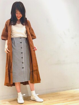 yuiさんの「・前ボタンギンガムチェックタイトスカート ○」を使ったコーディネート