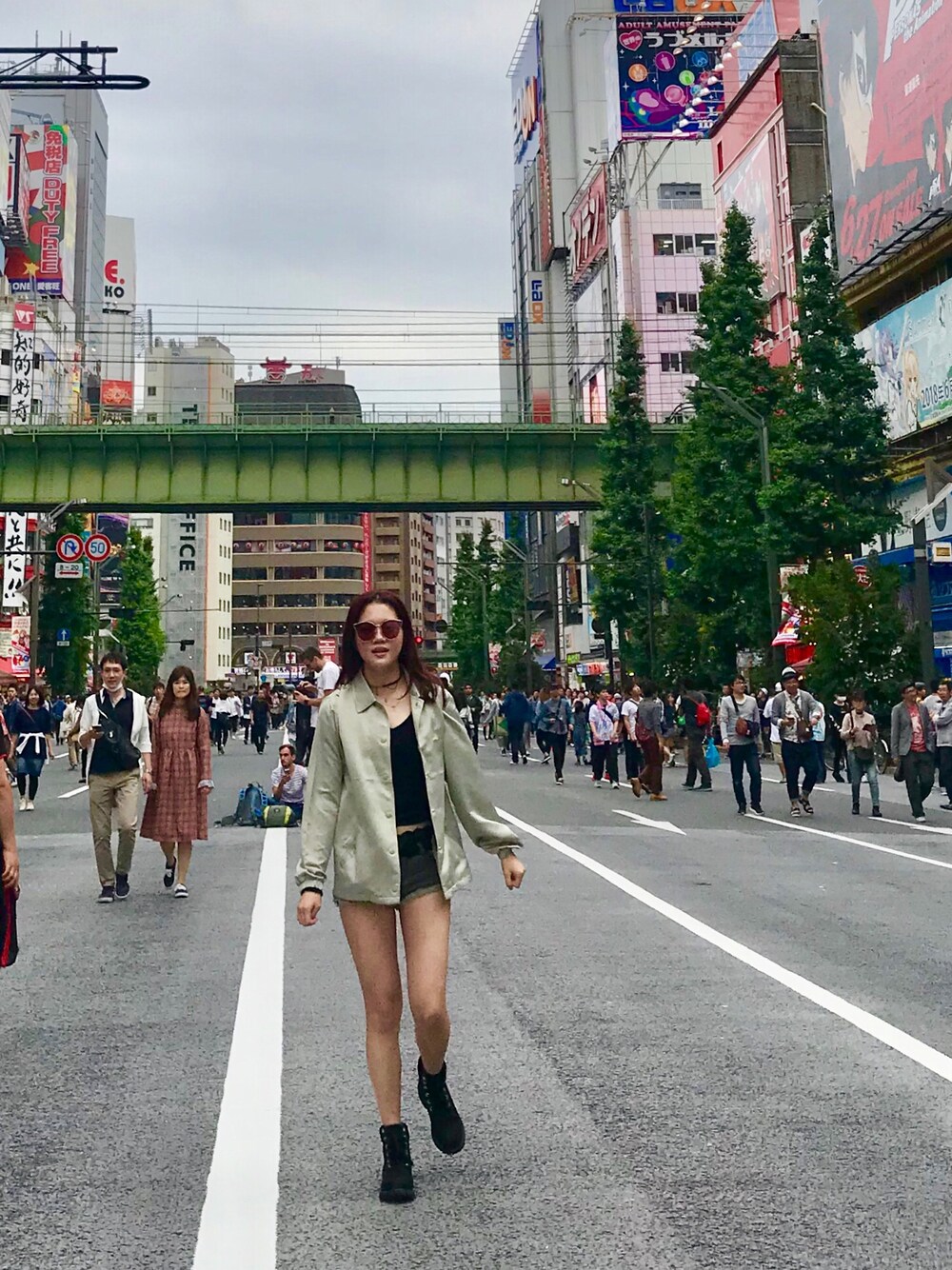 「夏、夏コーデ、summer、stussy、シンプル、Timberland、daily look、大人カジュアル、カジュアル、travel」｜「Timberlandのアイテム（その他シューズ、ブラック系）」を使った、vivianunicornさん（レディース・165cm）の夏コーディネートの1枚目の写真