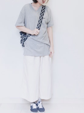 「アイテム（スリッポン、ブルー系）」を使った、ayuyuさん（レディース・165cm）の春コーディネート