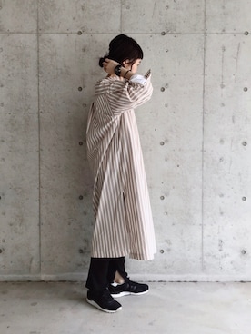 「レギンス」｜「アイテム（シャツワンピース、ベージュ系）」を使った、yukoさん（レディース・170cm）の春コーディネート