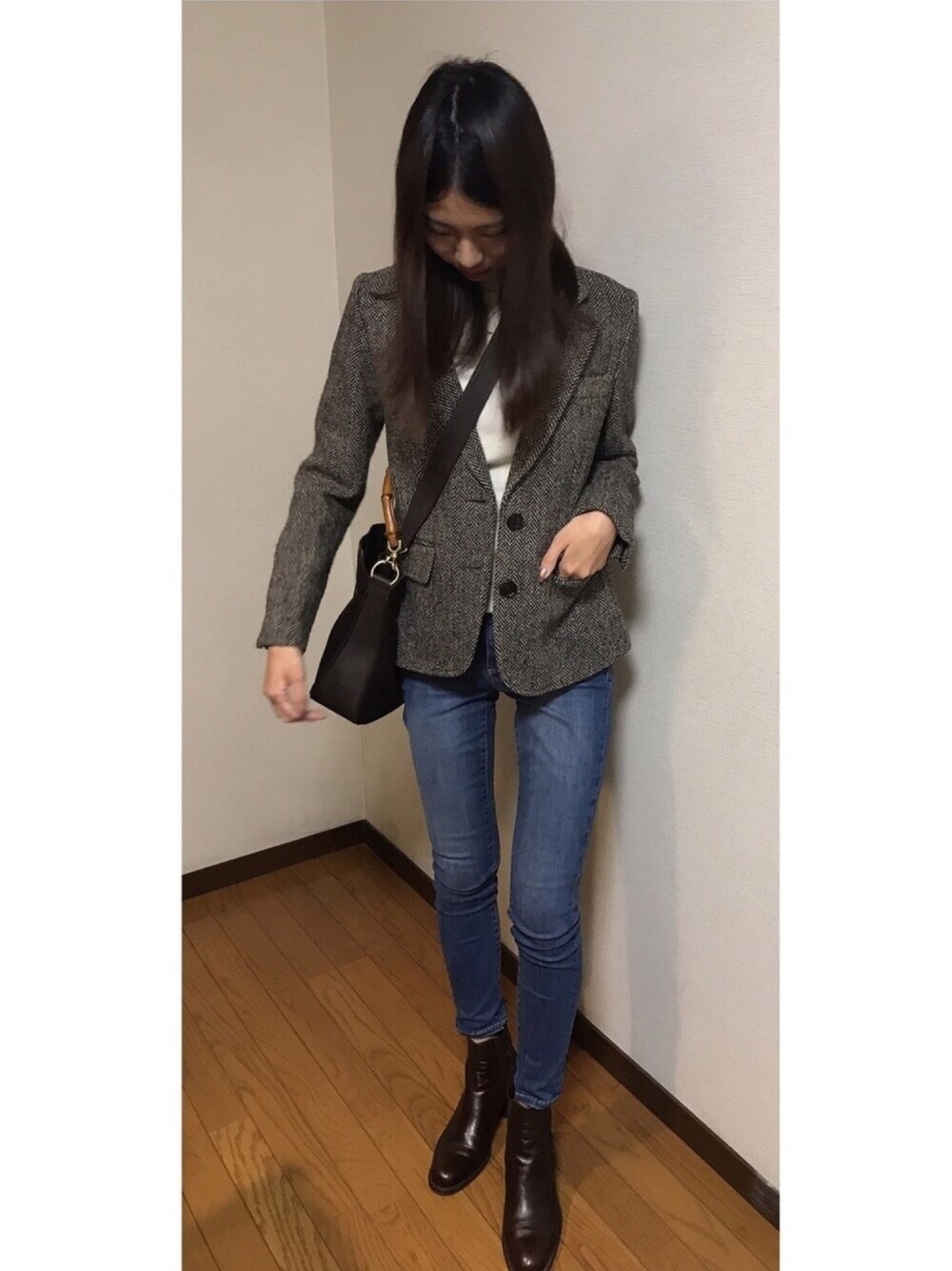 「pants、パンツスタイル、jacket 、大人コーデ、ショートブーツ」｜「GAPのハイライズ トゥルースキニージーンズ（隠しポケット付き）（デニムパンツ、ブルー系）」を使った、kaorunrun1220さん（レディース・162cm）の秋コーディネートの1枚目の写真