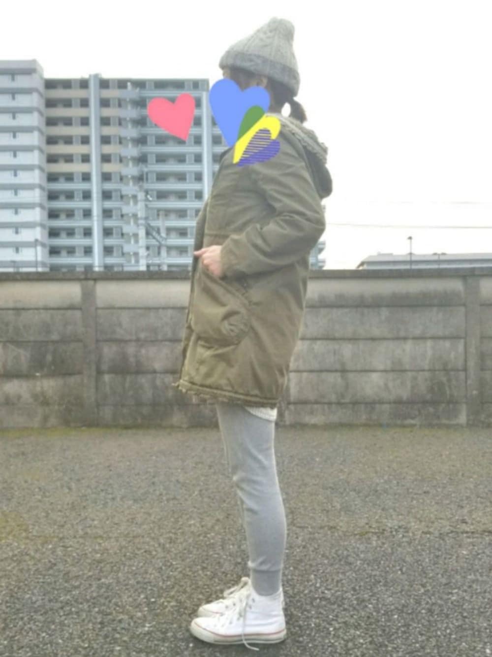 「franche lippee、converse」｜「かぐれのHIGHLAND 2000 CONTRAST BOBCAP（ニットキャップ/ビーニー、ホワイト系）」を使った、なおさん（レディース・164cm）の冬コーディネートの1枚目の写真