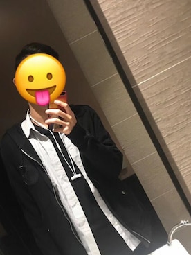 「VERSACE（ヴェルサーチ）のアイテム（スタジャン）」を使った、xxocolatlさん（メンズ・177cm）の秋コーディネート