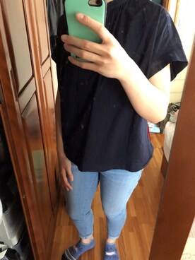 「UNIQLO（ユニクロ）のアイテム（シャツ/ブラウス、ブルー系）」を使った、_.さん（レディース・159cm）の春コーディネート