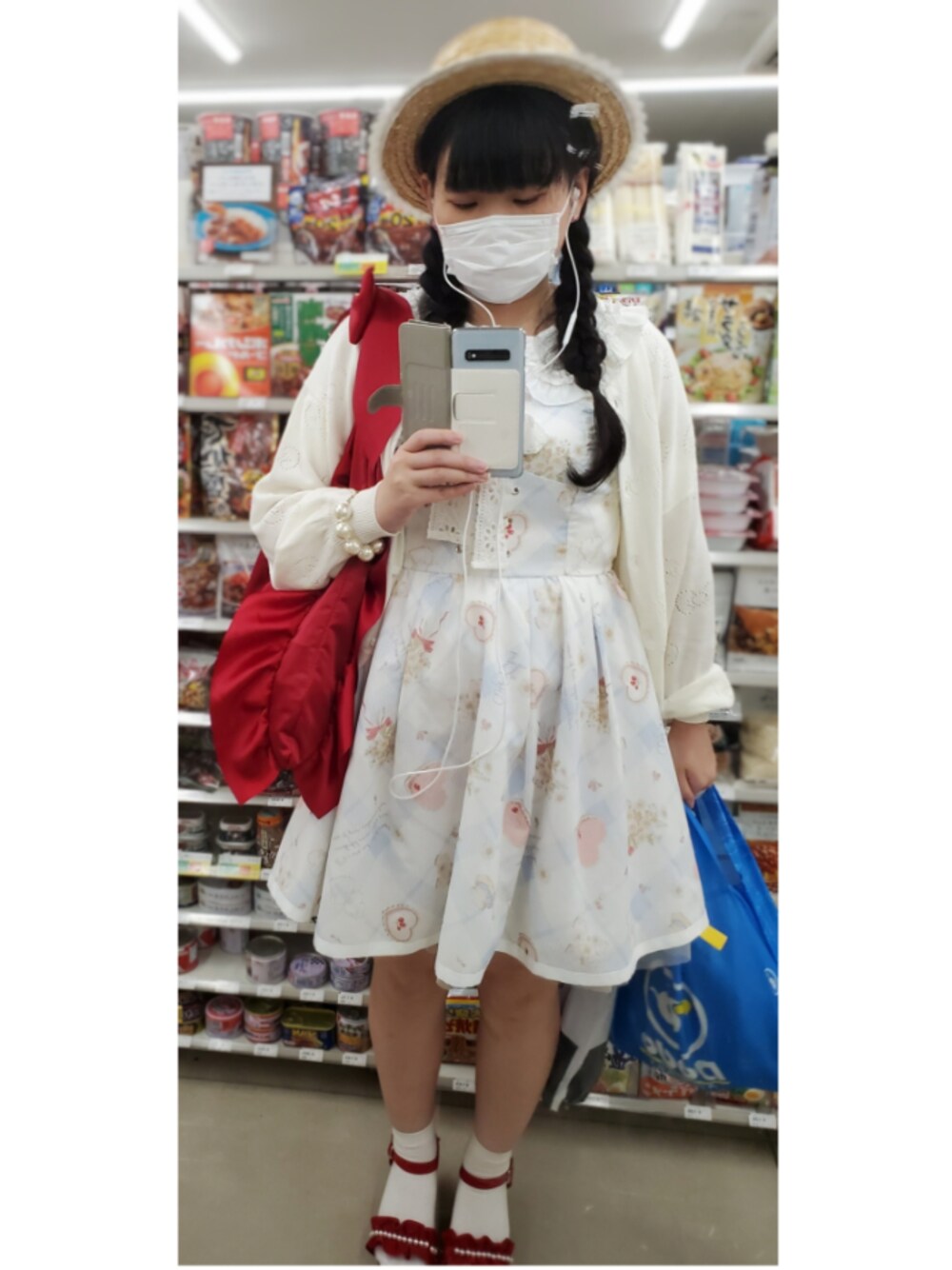 「LIZ LISAのアイテム（ワンピース、ブルー系）」を使った、ありすさん（レディース・159cm）の夏コーディネートの1枚目の写真