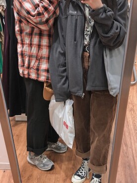 「STUSSY（ステューシー）のアイテム（ノーカラージャケット）」を使った、ED Lさん（レディース・157cm）の春コーディネート