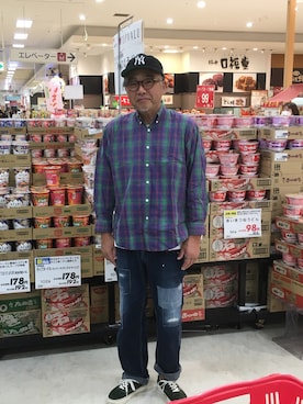 「USEDo（ユーズド）のアイテム（パンツ）」を使った、Seiichiroさん（メンズ・180cm）の秋コーディネート