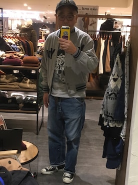 「USEDo（ユーズド）のアイテム（パンツ）」を使った、Seiichiroさん（メンズ・180cm）の秋コーディネート