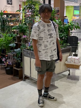 「USEDo（ユーズド）のアイテム（パンツ）」を使った、Seiichiroさん（メンズ・180cm）の秋コーディネート