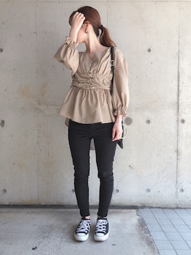 「アイテム（ピアス（両耳用）、グレー系）」を使った、fifthスタッフさん（レディース・150cm）の春コーディネート