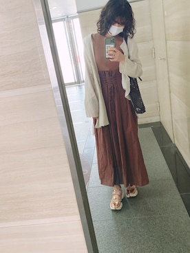 「SNIDEL（スナイデル）のアイテム（ワンピース/ドレス、ブラウン系）」を使った、kana.さん（レディース・160cm）の春コーディネート