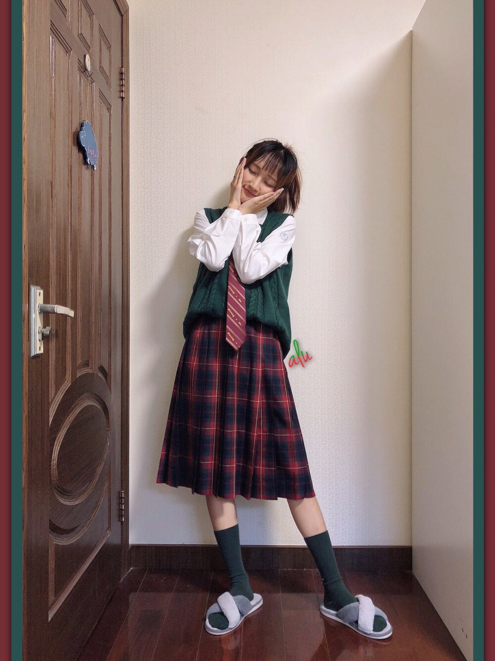 「JK」｜「iBuybuBuyのアイテム（ニット/セーター、グリーン系）」を使った、aluさん（レディース・162cm）の冬コーディネートの1枚目の写真
