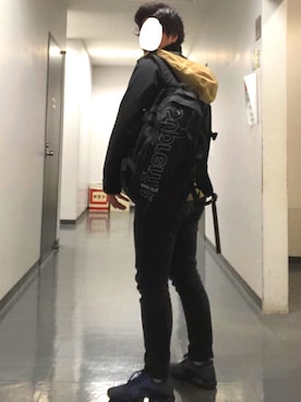 「シュプリーム」｜「アイテム（マウンテンパーカー）」を使った、naoki.さん（メンズ・169cm）の冬コーディネート