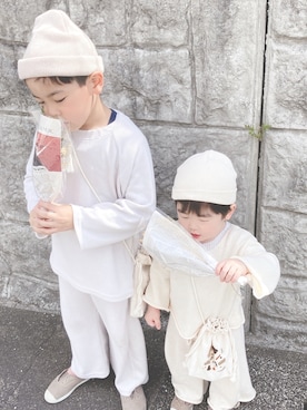 「Cienta（シエンタ）のアイテム（スリッポン）」を使った、ぴょんかえさん（キッズ・120cm）の春コーディネート