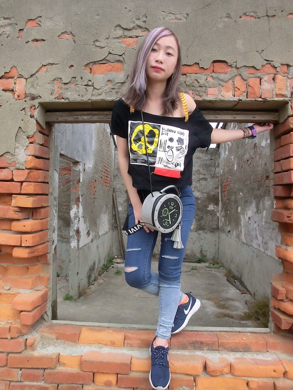 「ootd、outfit、summer、casual、streetstyle、stylish」｜「NIKEのアイテム（スニーカー、ブルー系）」を使った、Rubyさん（レディース・157cm）の冬コーディネートの1枚目の写真