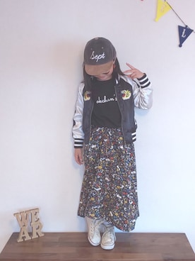 「BIG FIELD（ビッグフィールド）のアイテム（スカート）」を使った、ひまひなふわさん（キッズ・125cm）の秋コーディネート