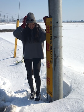「初雪」｜Stephany さん（レディース・173cm）の冬コーディネート