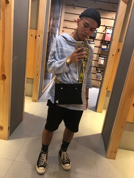 「CLOT（クロット）のアイテム（トップス）」を使った、柳杰希さん（メンズ・165cm）の冬コーディネート