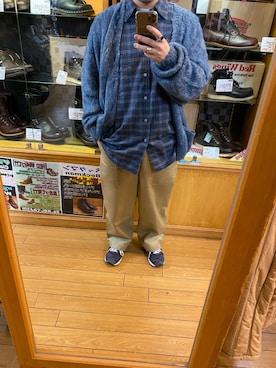 「STRANGE TRIP（ストレンジトリップ）のアイテム」を使った、HYOKIさん（メンズ・170cm）の秋コーディネート