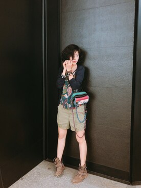 「DIESEL（ディーゼル）のアイテム（ショルダーバッグ、その他）」を使った、Nguyễn TrangChimさん（レディース）の夏コーディネート