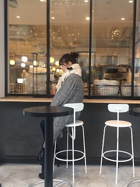 「ADAM ET ROPE'（アダムエロペ）のアイテム（チェスターコート）」を使った、ami     yonemitsuさん（レディース・167cm）の冬コーディネート