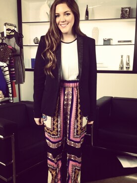 Allison McNamaraさんのコーディネート