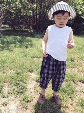 「no brand（ノーブランド）のアイテム（チノパンツ）」を使った、Dino Dさん（キッズ・74cm）の夏コーディネート