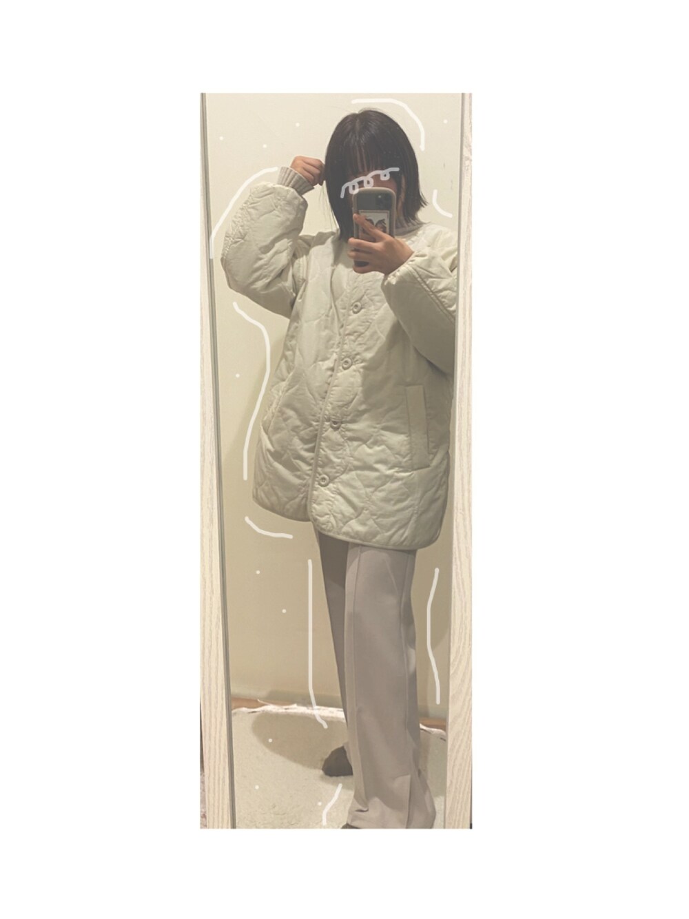 「秋コーデ、プチプラ、タートルネックニット、休日コーデ、低身長、低身長コーデ、147cm、くすみカラー、ホワイト、アウター」｜「LOWRYS FARMのアイテム（ジャケット/アウター、ベージュ系）」を使った、ちびひなさん（レディース・147cm）の秋コーディネートの1枚目の写真