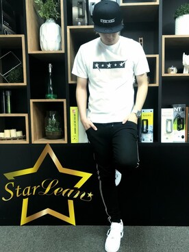 StarLean運営さんの「スターリアン【公式】 FIVE STARプリントTシャツ」を使ったコーディネート
