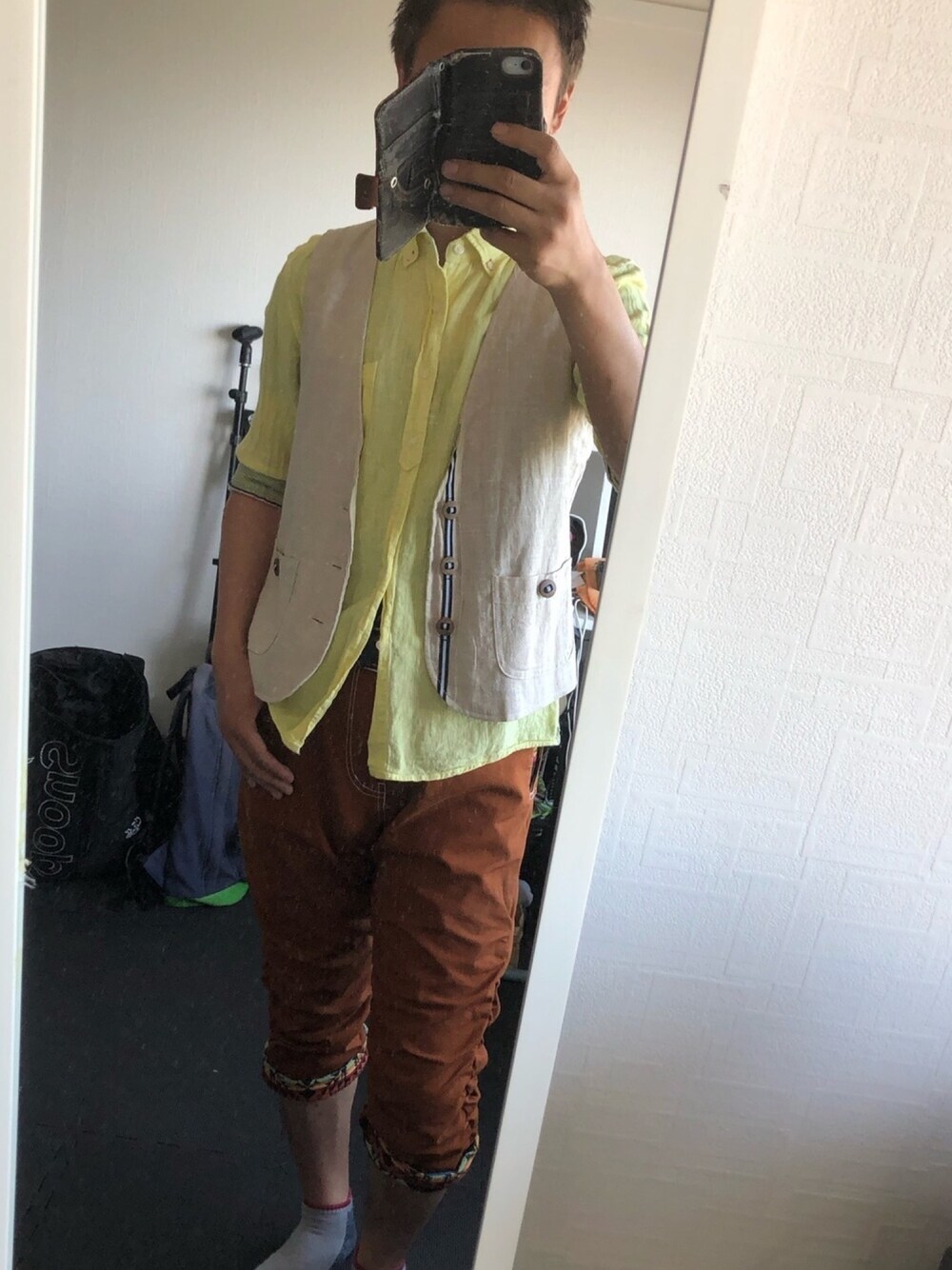 「EDWIN、suggestion、プチプラコーデ、シャツスタイル、古着コーデ、お洒落さんとつながりたい、夏コーデ、summer、シャツ×ベスト」｜「SUGGESTIONのアイテム（ベスト、ベージュ系）」を使った、ryu-1さん（メンズ・166cm）の夏コーディネートの1枚目の写真