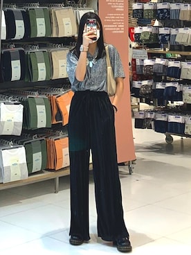 「MONKI（モンキ）のアイテム（バッグ）」を使った、@yannnis.__さん（レディース・161cm）の春コーディネート
