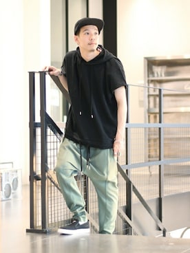 「アイテム（スリッポン）」を使った、SEIYAさん（メンズ・171cm）の夏コーディネート