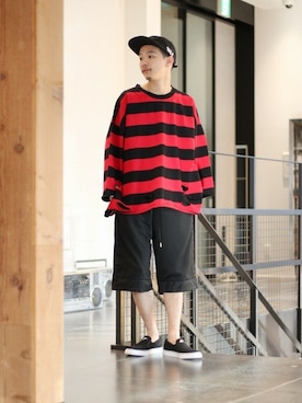 「レッド」｜「アイテム（スリッポン）」を使った、SEIYAさん（メンズ・171cm）の夏コーディネート