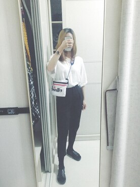 cat  on a logさんのコーディネート