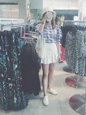 cat  on a logさんのコーディネート